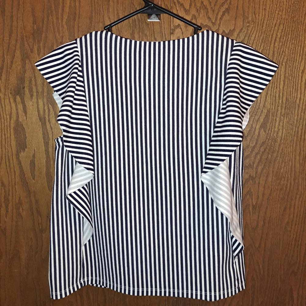 Bobeau Black and White Vertical Striped Ruffle Side Short Sleeve Top size Small - Picture 2 of 5